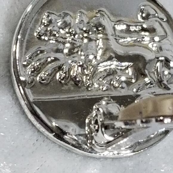 Sarah Cov. clip on patented one inch earrings 1.1437 - Picture 12 of 16